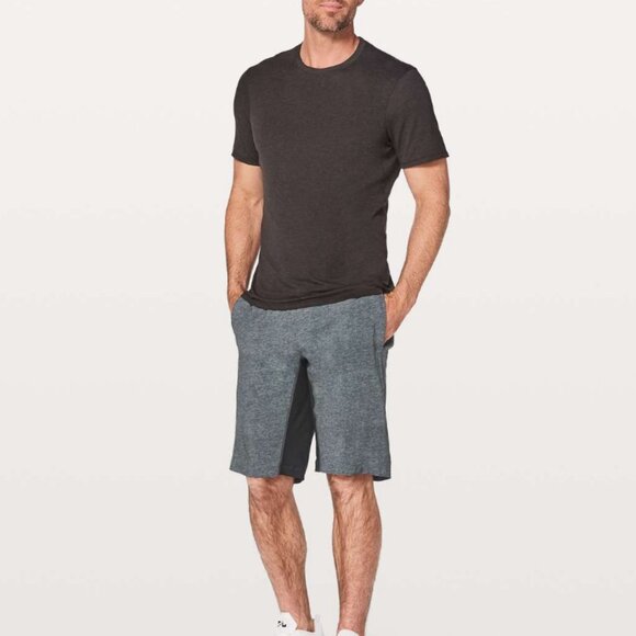 Lululemon The Short 11' Linerless sz M Medium Gray Black - Picture 1 of 8